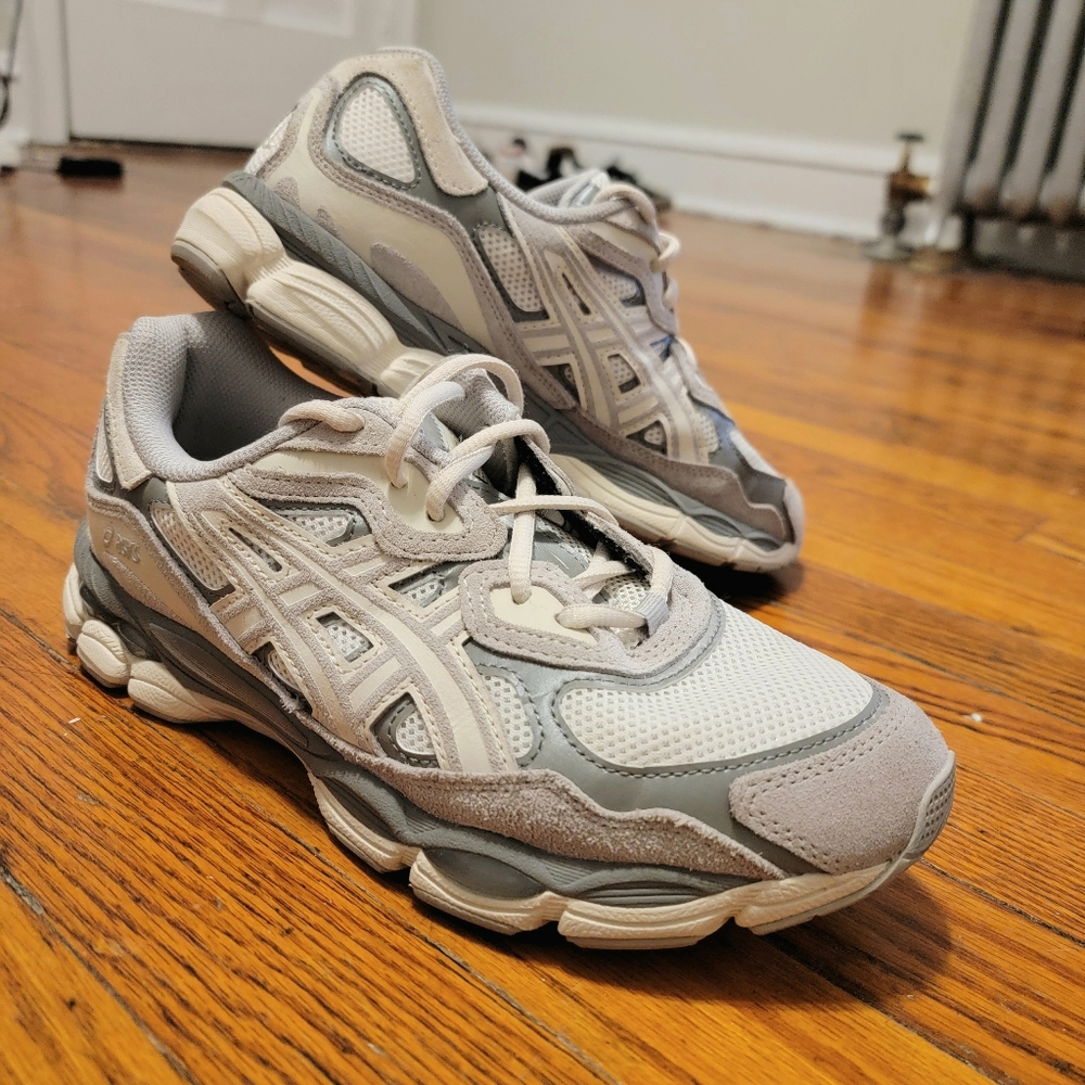 Asics Gel NYC Mens size 7.5